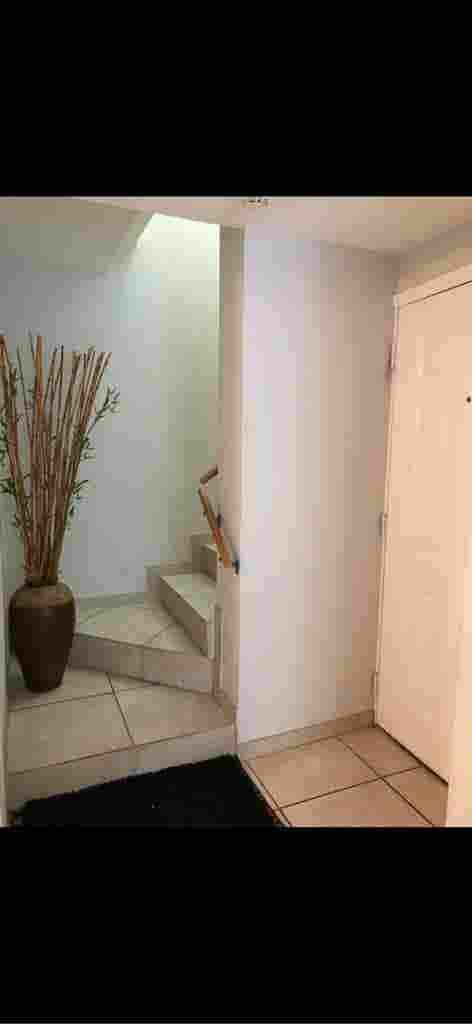 Lookingfor roommate in brickell Oct