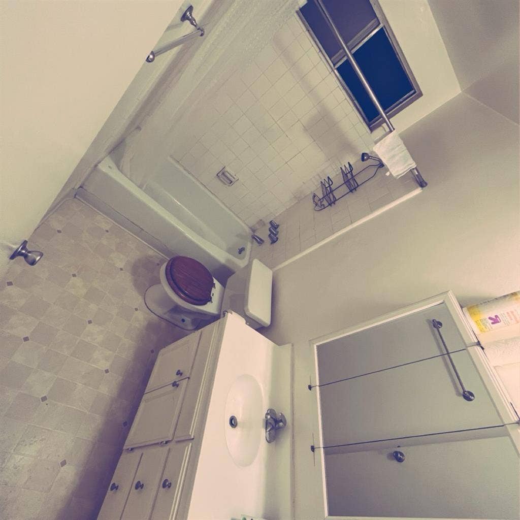 Roomate wanted