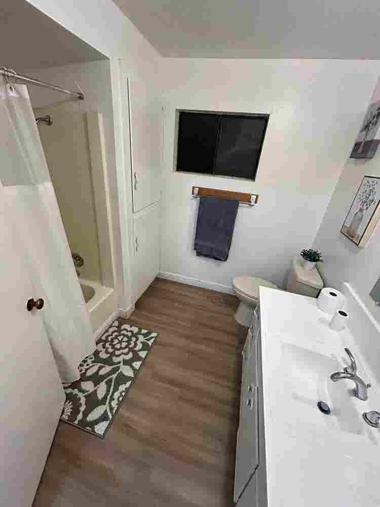 Cozy, clean room for remt