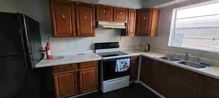 Large Room by Downtown Clearwater