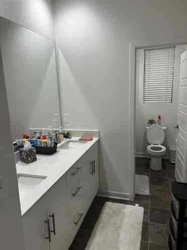 Townhome in Fontana need roommate