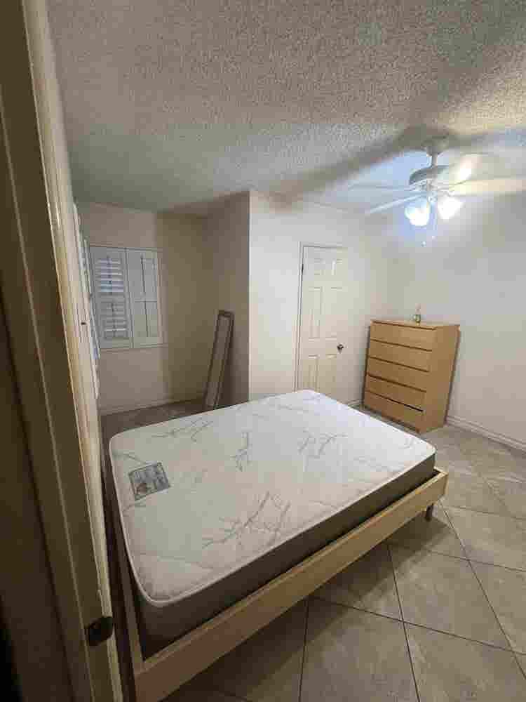 Room for rent with private bathroom