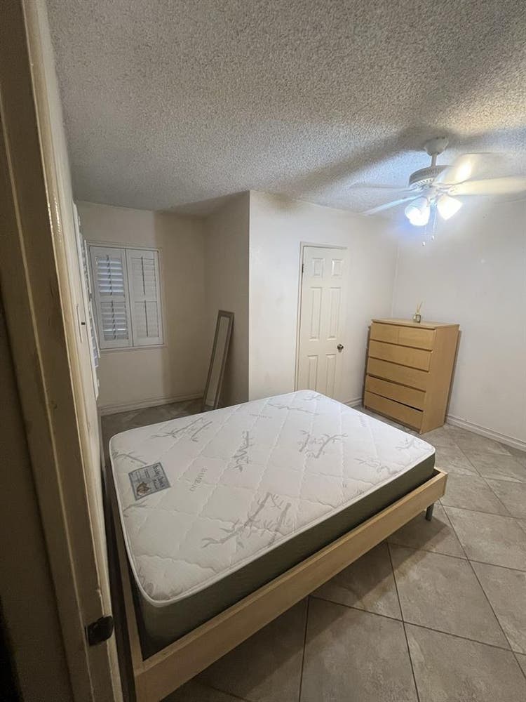 Room for rent with private bathroom