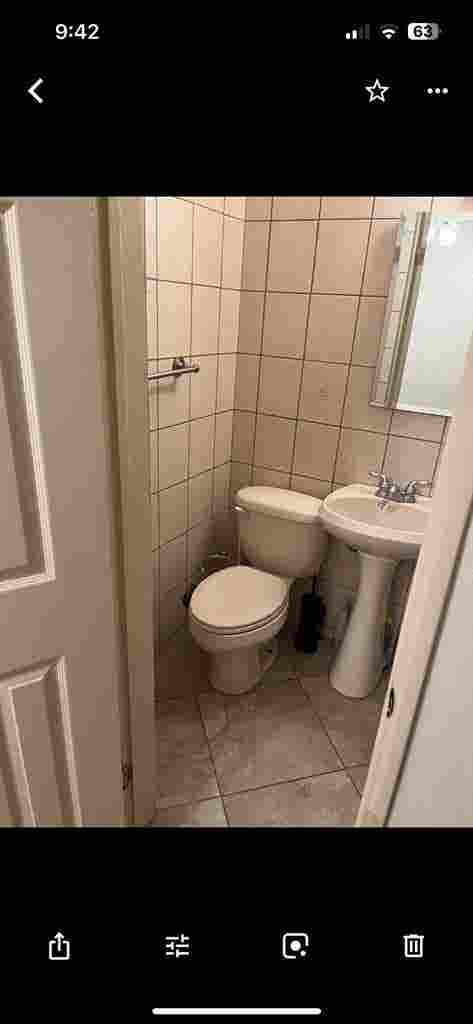 Room for rent with private bathroom