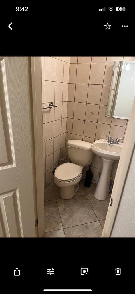 Room for rent with private bathroom