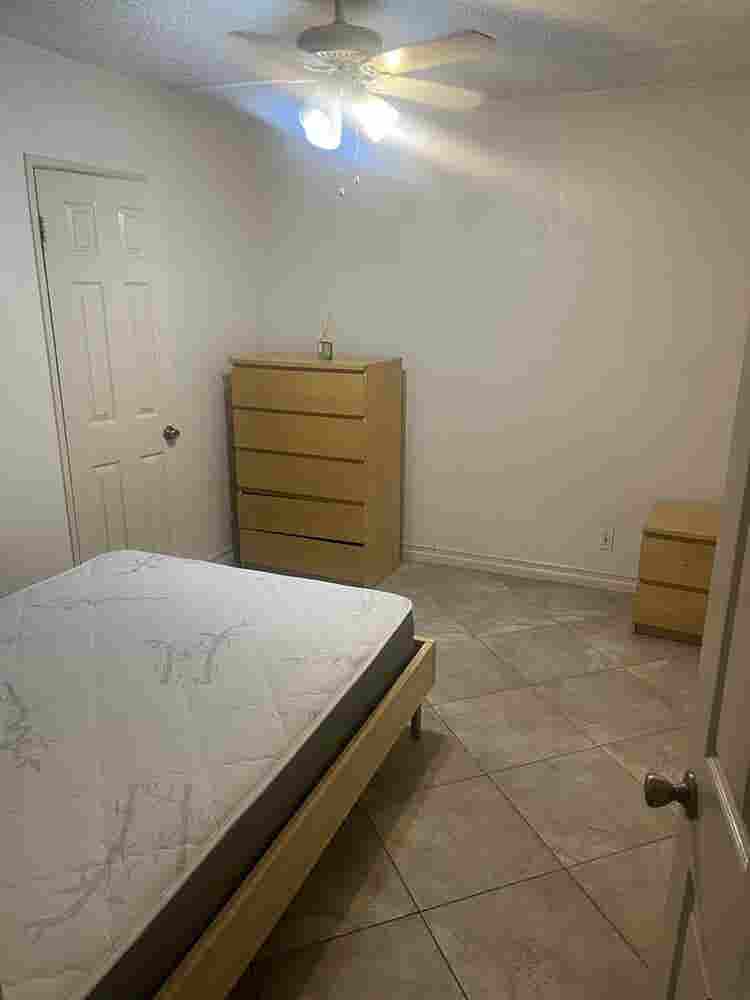 Room for rent with private bathroom