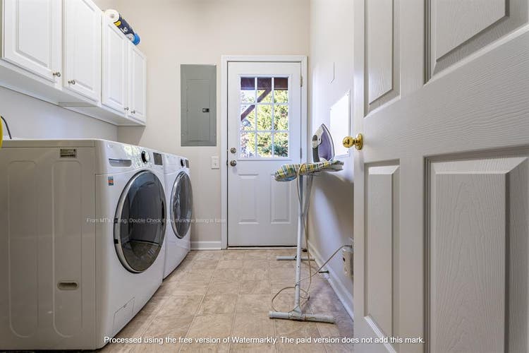 Furnished & Between Raleigh/Durham