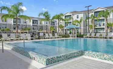 Onshore private bed and bathroomm