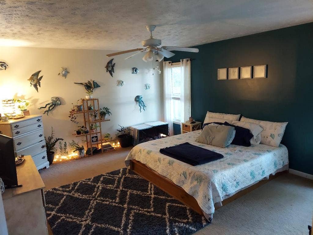 2 FURNISHED Rooms Available