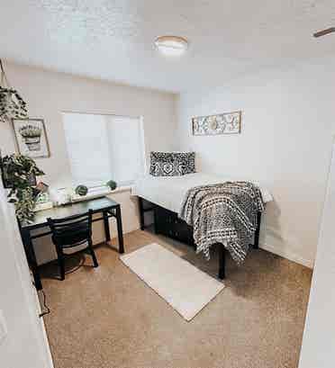 Private room for rent