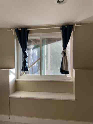 Room for rent immediately.