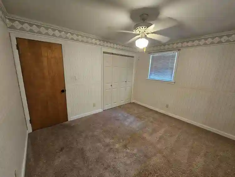 Room without furniture.