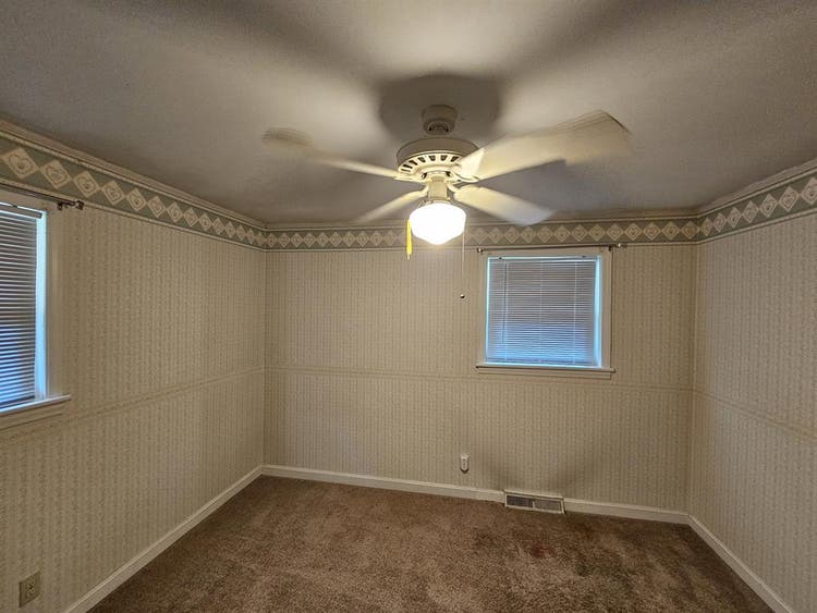Room without furniture.