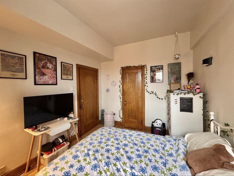 ISO roommate!