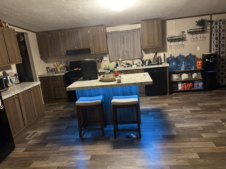 Room for rent available immediately