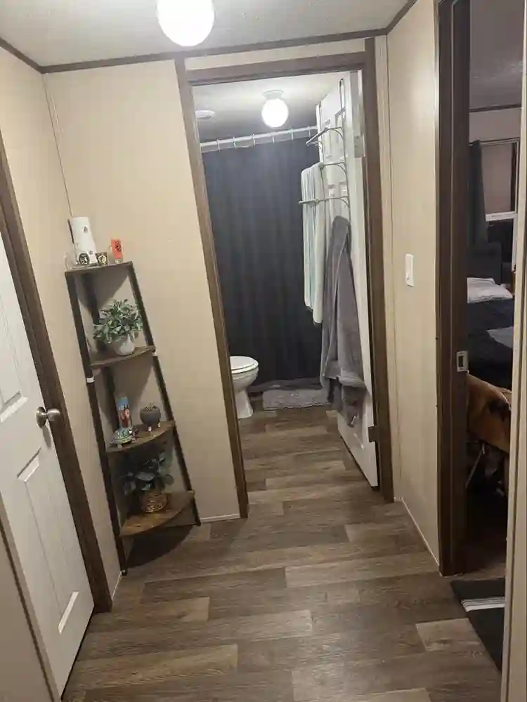 Room for rent available immediately