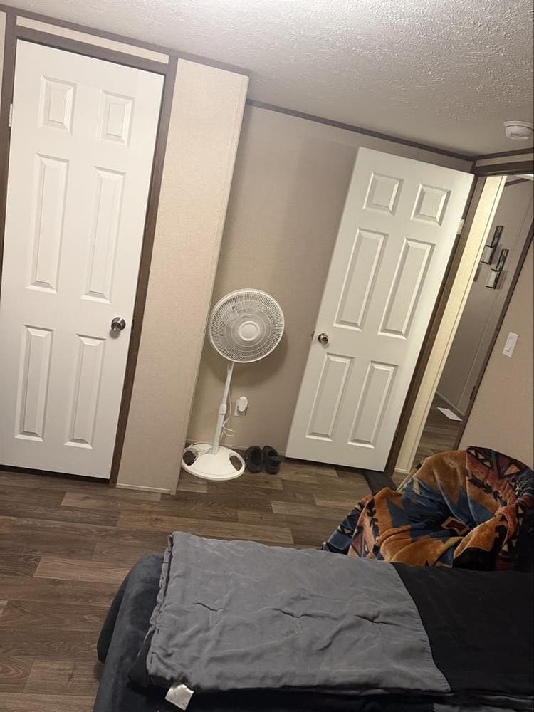 Room for rent available immediately