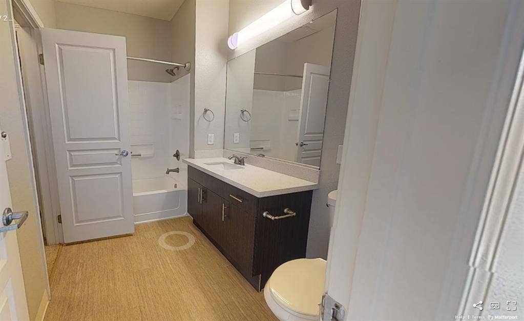 Room for Rent – Available June