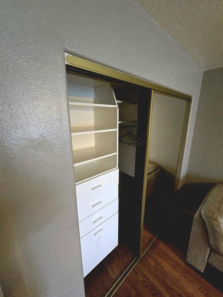 Furnished room and utilities