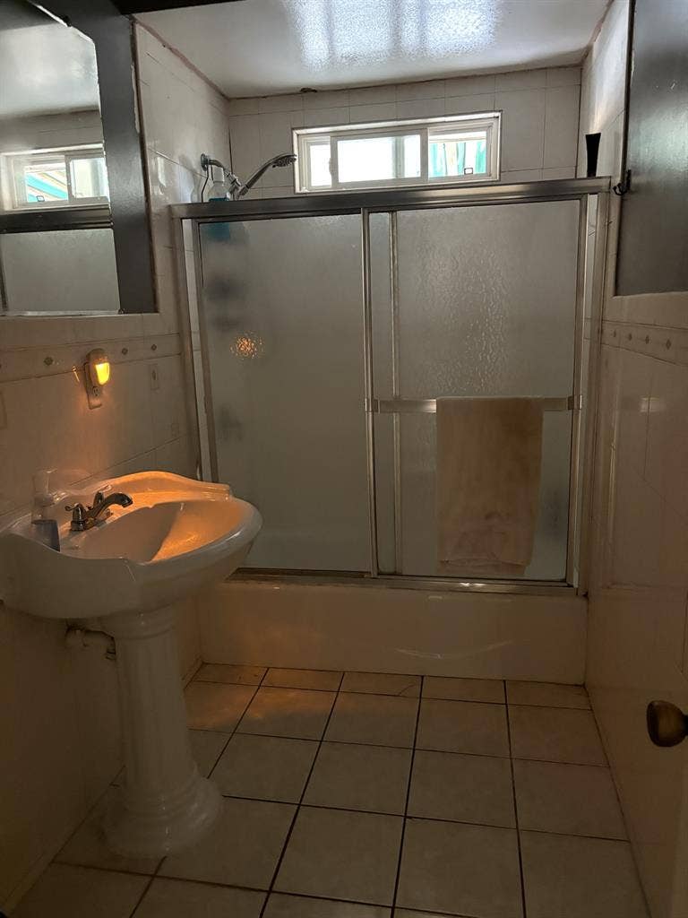 Private room for rent!!