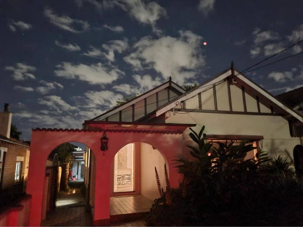 Creative share house