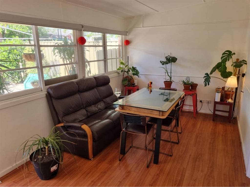 Creative share house