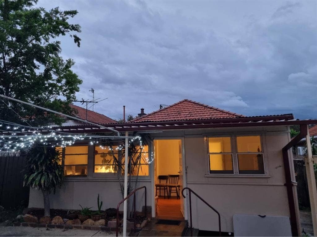 Creative share house
