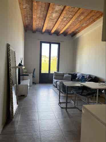 *Se alquila habitación