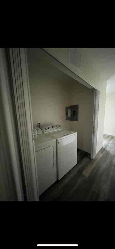Serene NoHo Master w/ Balcony +bath