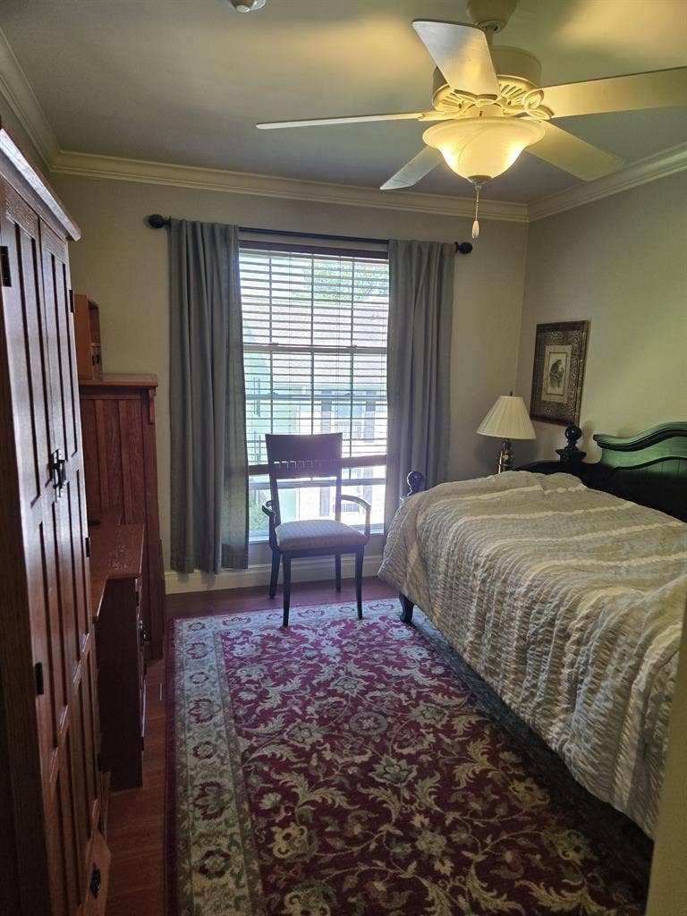 N roommate wanted.ew Listing