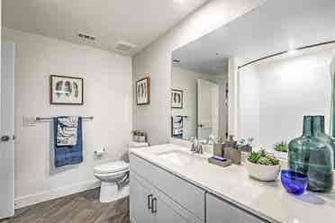 Looking for a roommate (: