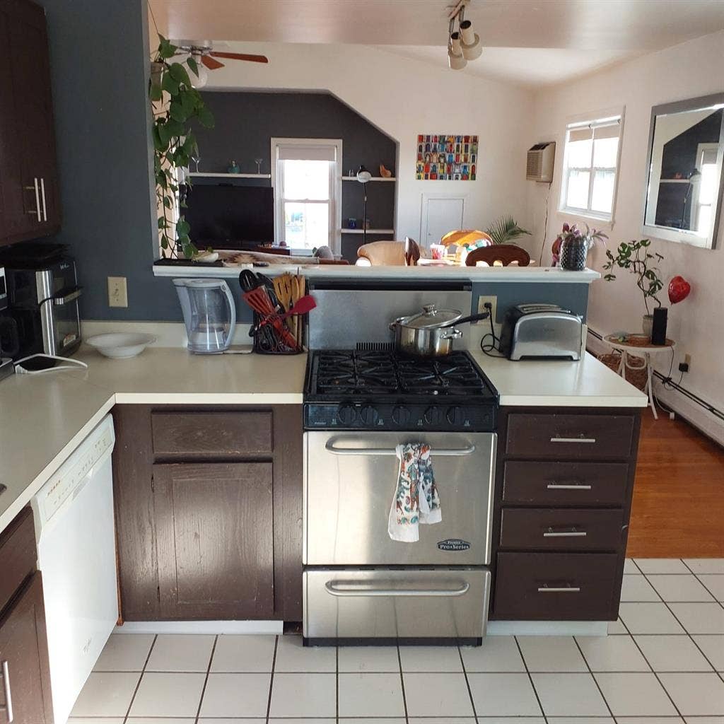 Summer Sublet