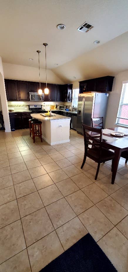 Seeking Housemate, Sunfield in Buda