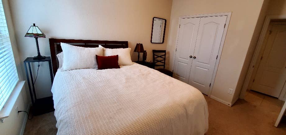 Seeking Housemate, Sunfield in Buda