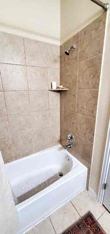 Seeking Housemate, Sunfield in Buda
