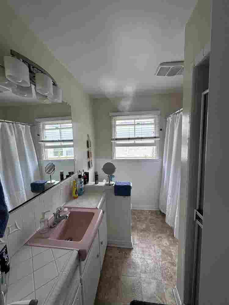 I am renting a room, share bathroom