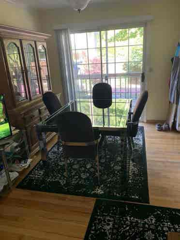 Bedroom and Private Bathroom 4 Rent