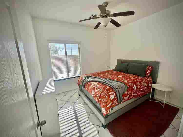 Private Room/Bathroom for rent