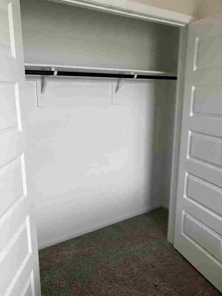 Looking for 2 Christian roommates