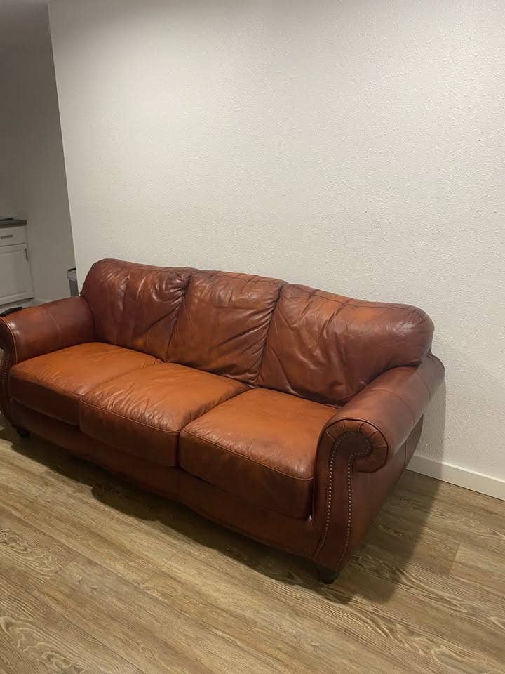 FULLY FURNISHED GUESTHOUSE