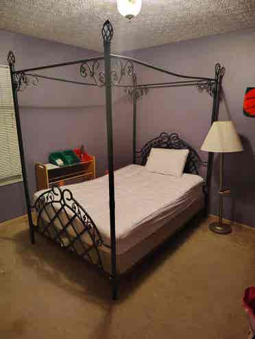 Roommate to share home.
