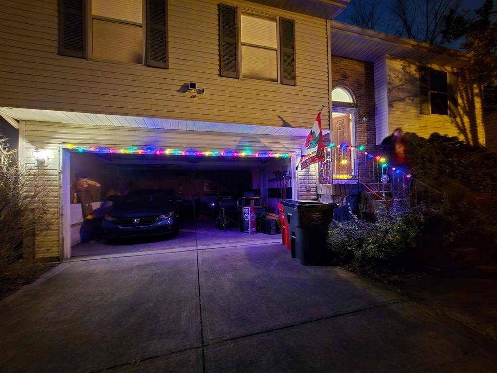 Roommate to share home.