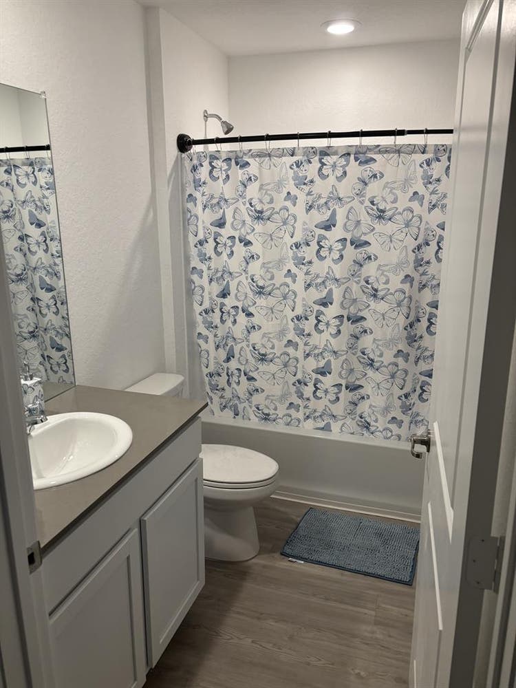 One bedroom /shared bath