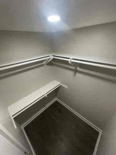 Room for rent! Lake forest