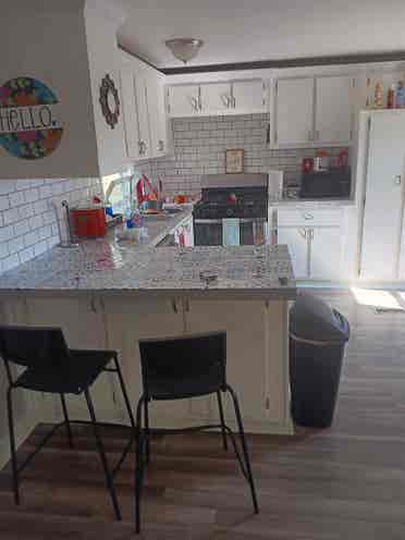 Seeking roommate ASAP