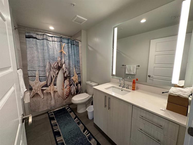 1 bedroom + private bathroom