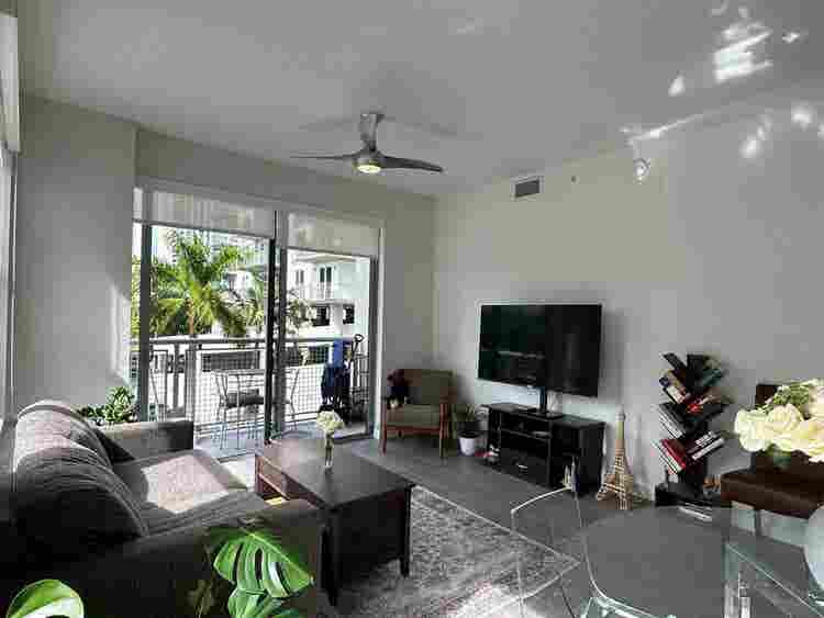1 bedroom + private bathroom