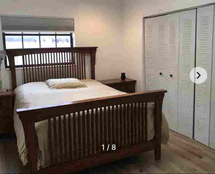 Private room in Westchester $