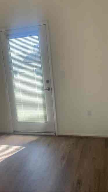 Extra room & bathroom at the Paseos