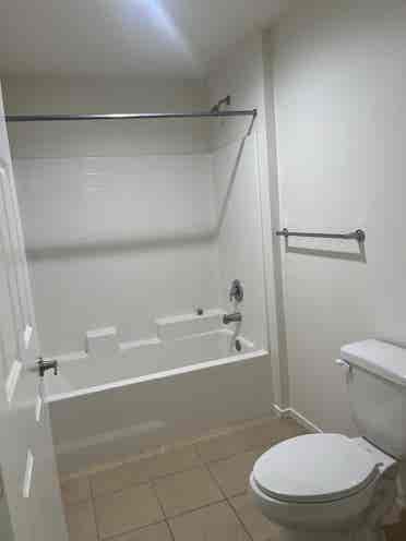 Extra room & bathroom at the Paseos